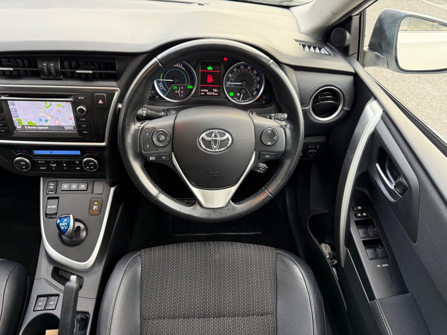 Used Toyota Auris 2013 for sale - 76520288: Photo 15