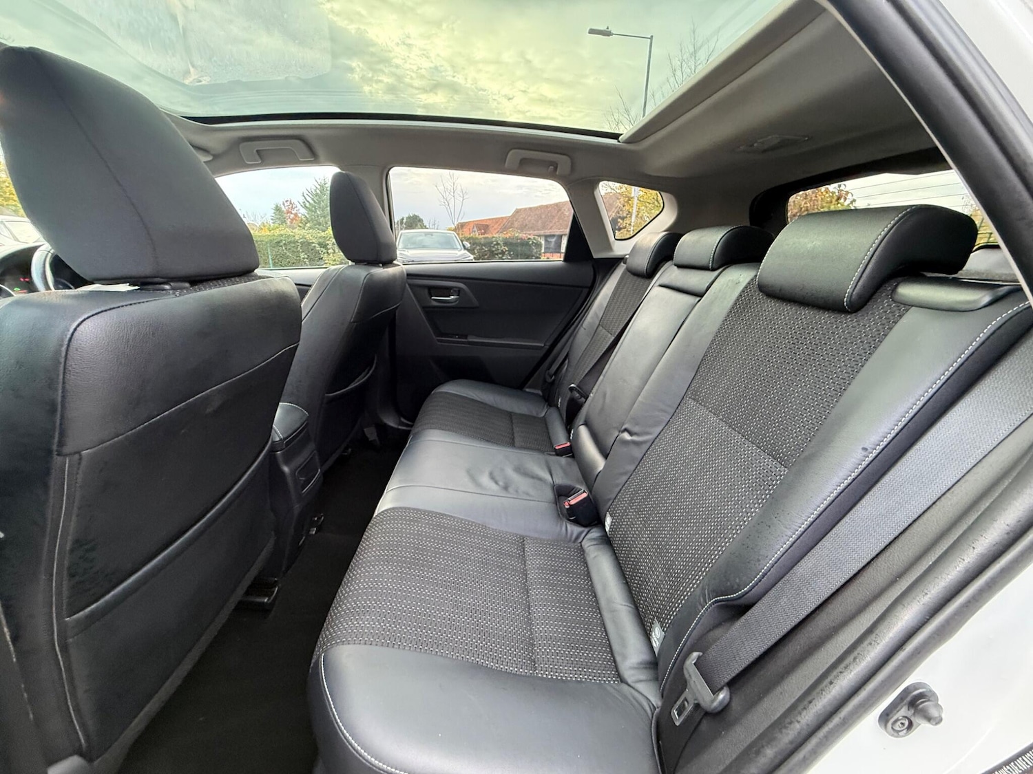 Used Toyota Auris 2013 for sale - 76520288: Photo 27