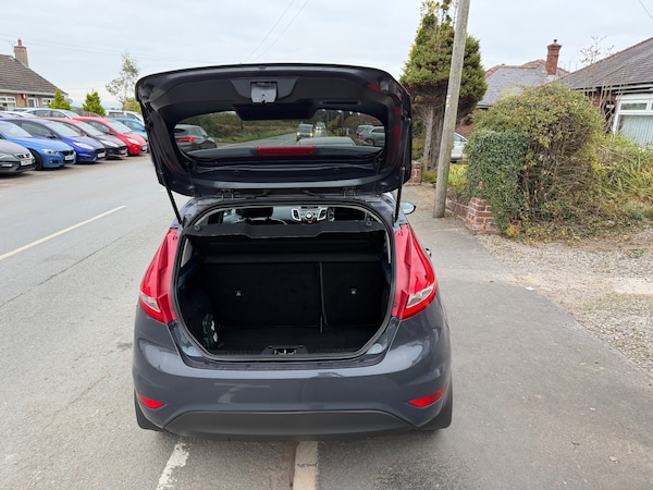 Used Ford Fiesta 2012 for sale - 76305800: Photo 5
