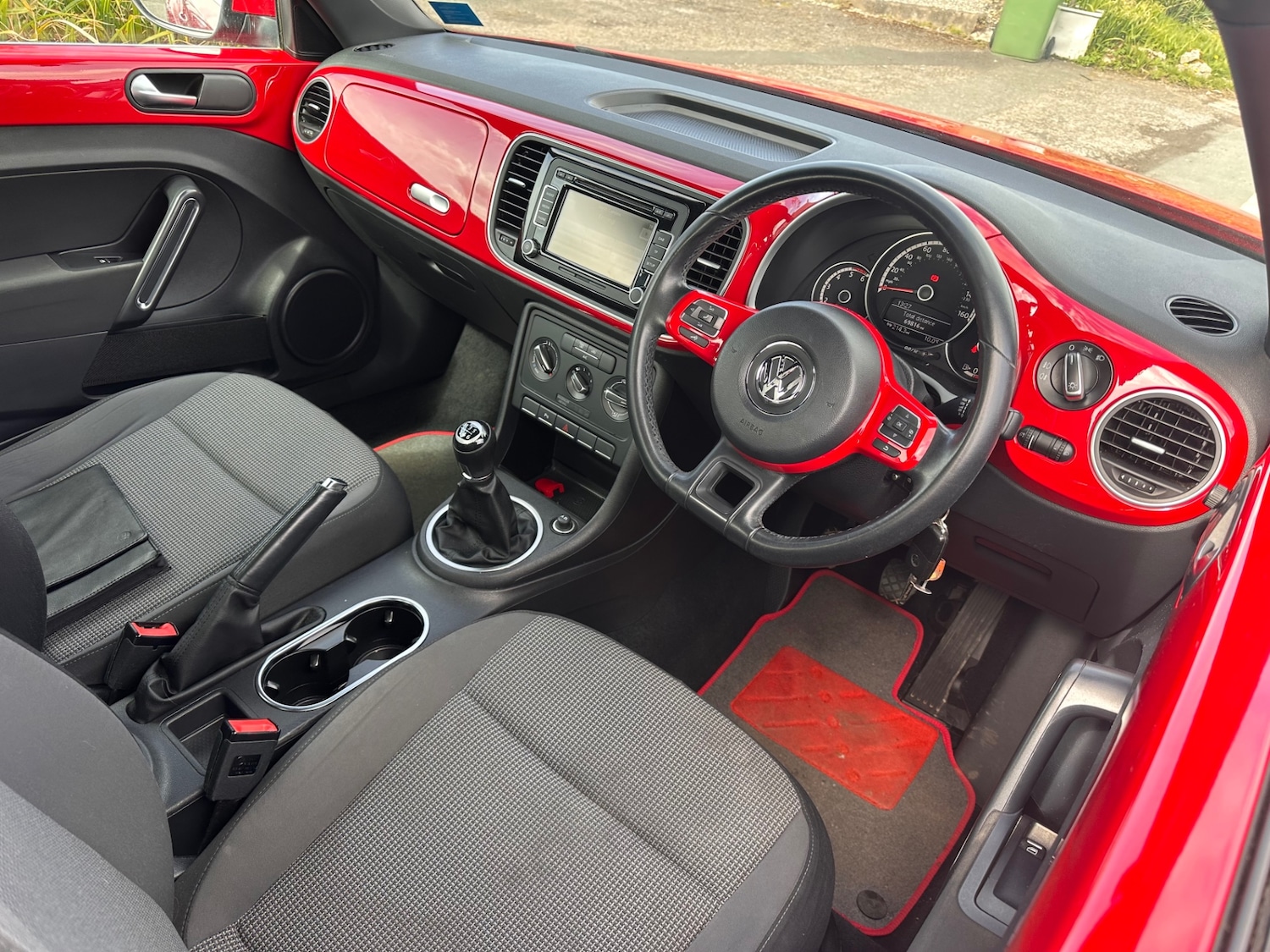 Used Volkswagen Beetle 2013 for sale - 78199183: Photo 8