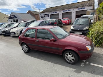 Used Ford Fiesta 2000 for sale - 79747877: Photo