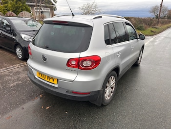 Used Volkswagen Tiguan 2010 for sale - 76809333: Photo