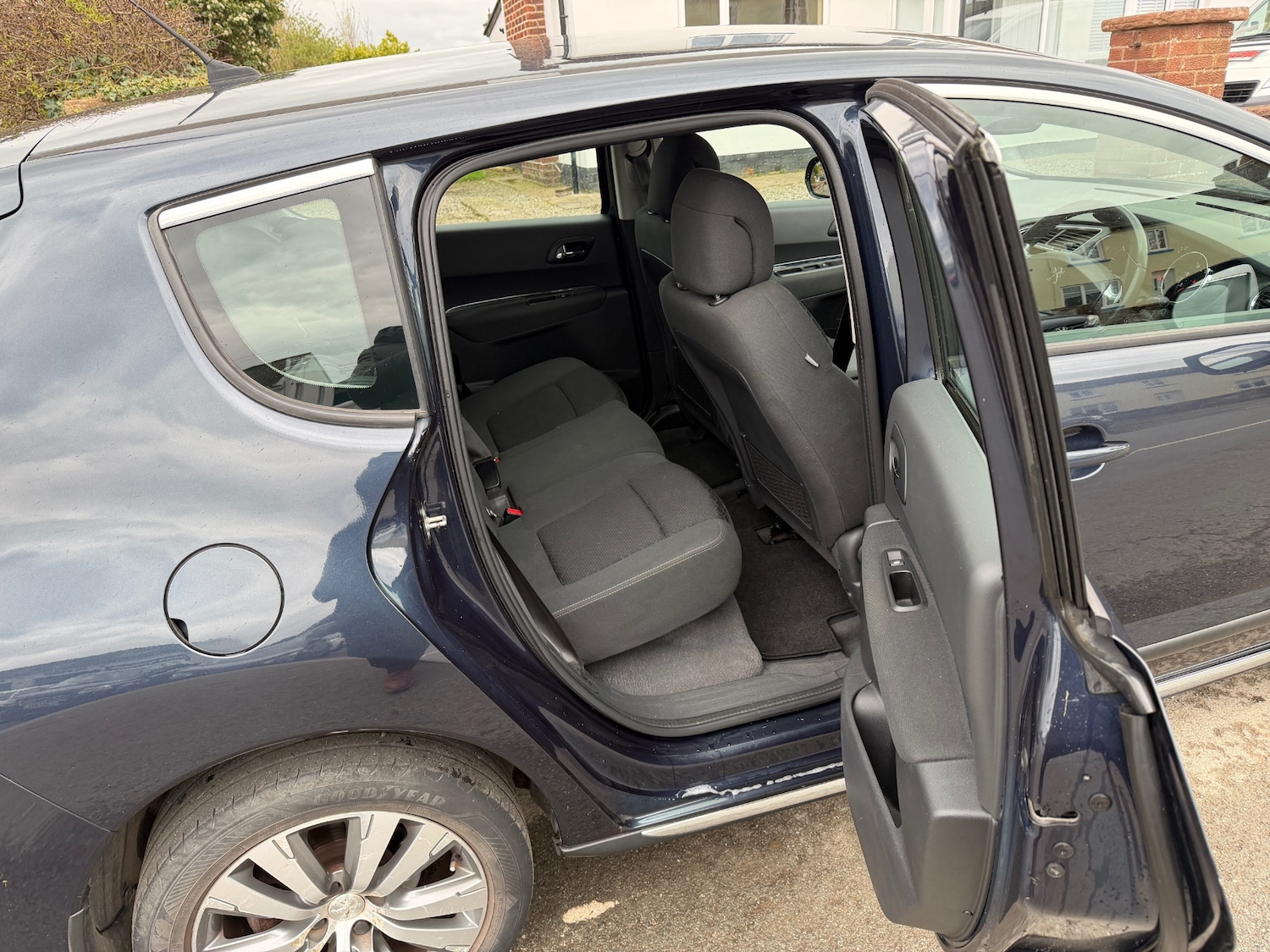 Used Peugeot 3008 2015 for sale - 78155749: Photo 6