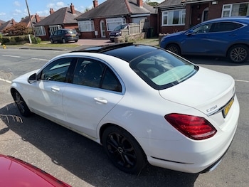 Used Mercedes-Benz C Class 2014 for sale - 79257733: Photo