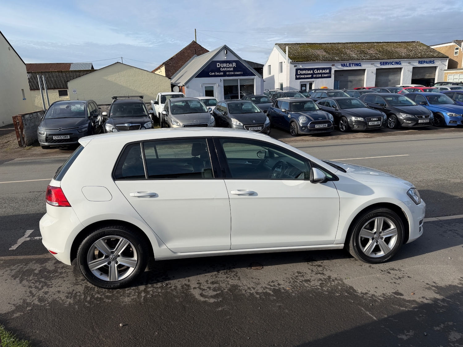 Used Volkswagen Golf 2015 for sale - 76430750: Photo 2