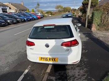 Used Volkswagen Golf 2015 for sale - 76430750: Photo
