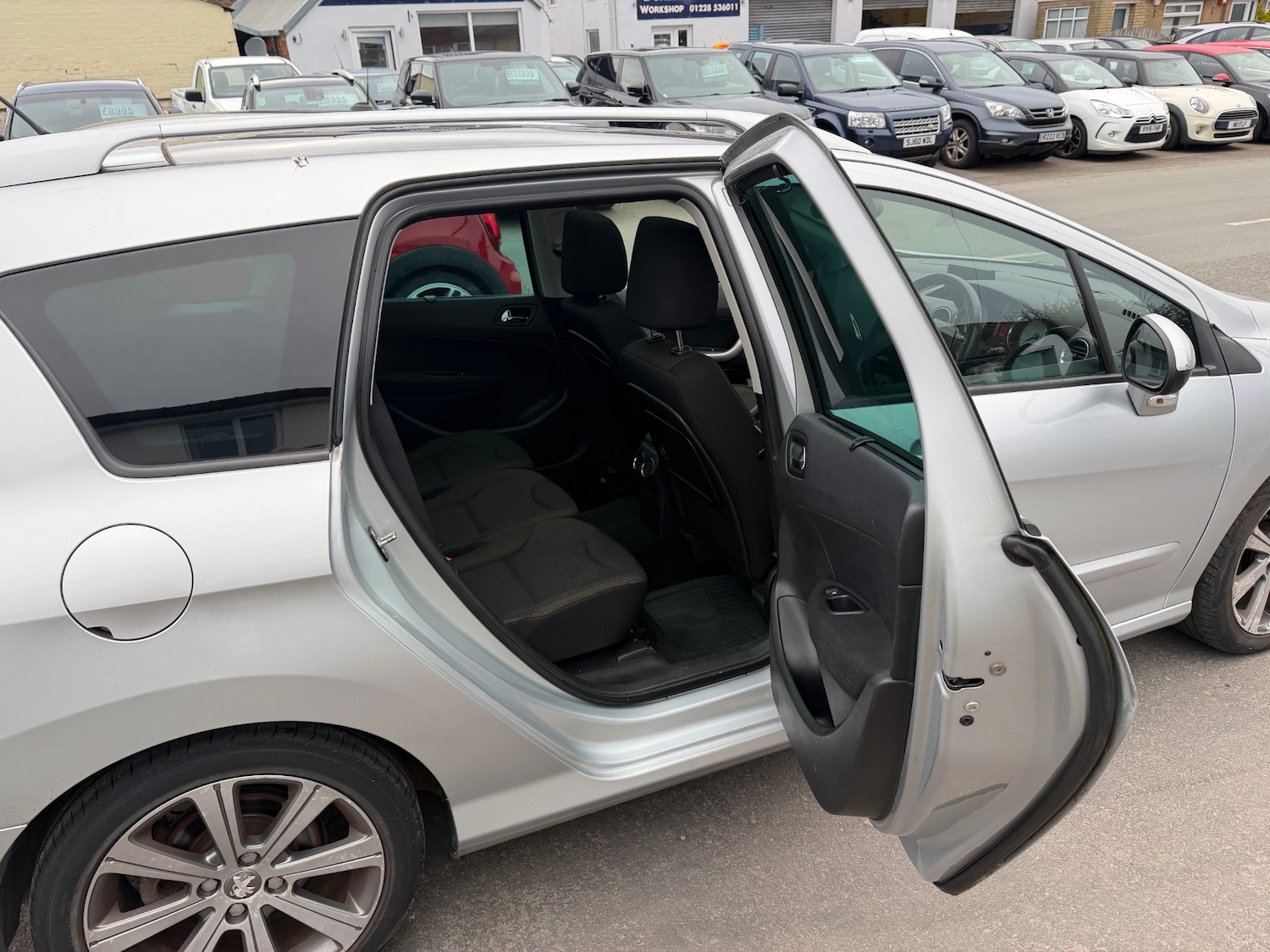 Used Peugeot 308 2013 for sale - 78032154: Photo 6