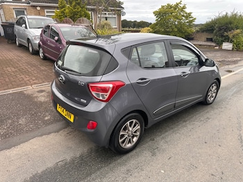 Used Hyundai i10 2014 for sale - 76130931: Photo