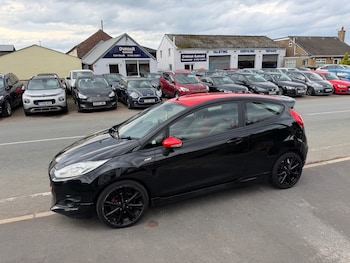 Used Ford Fiesta 2017 for sale - 76151071: Photo
