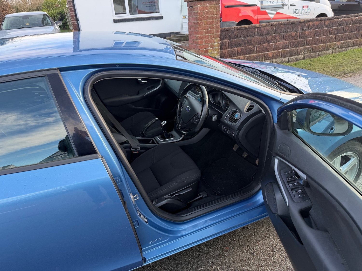 Used Volvo V40 2015 for sale - 77225376: Photo 7