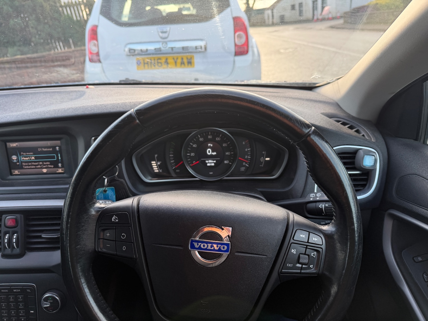 Used Volvo V40 2015 for sale - 77225376: Photo 8