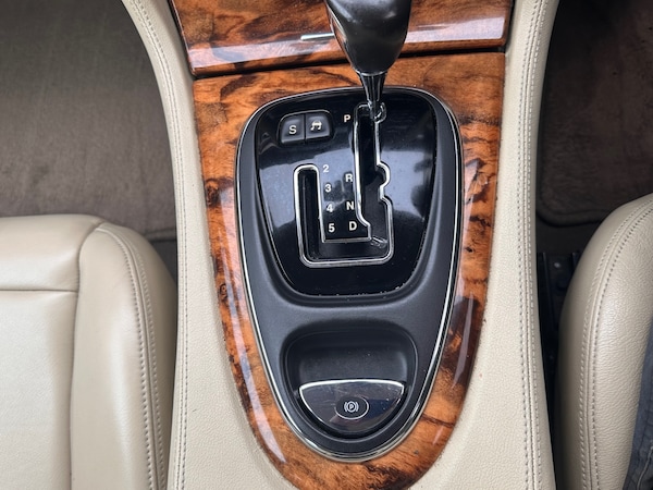 Used Jaguar XJ 2004 for sale - 75272919: Photo 12