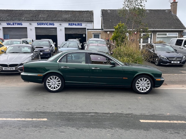 Used Jaguar XJ 2004 for sale - 75272919: Photo 3
