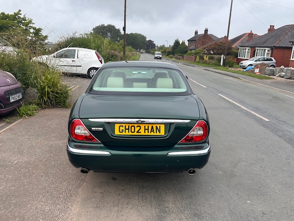 Used Jaguar XJ 2004 for sale - 75272919: Photo 5