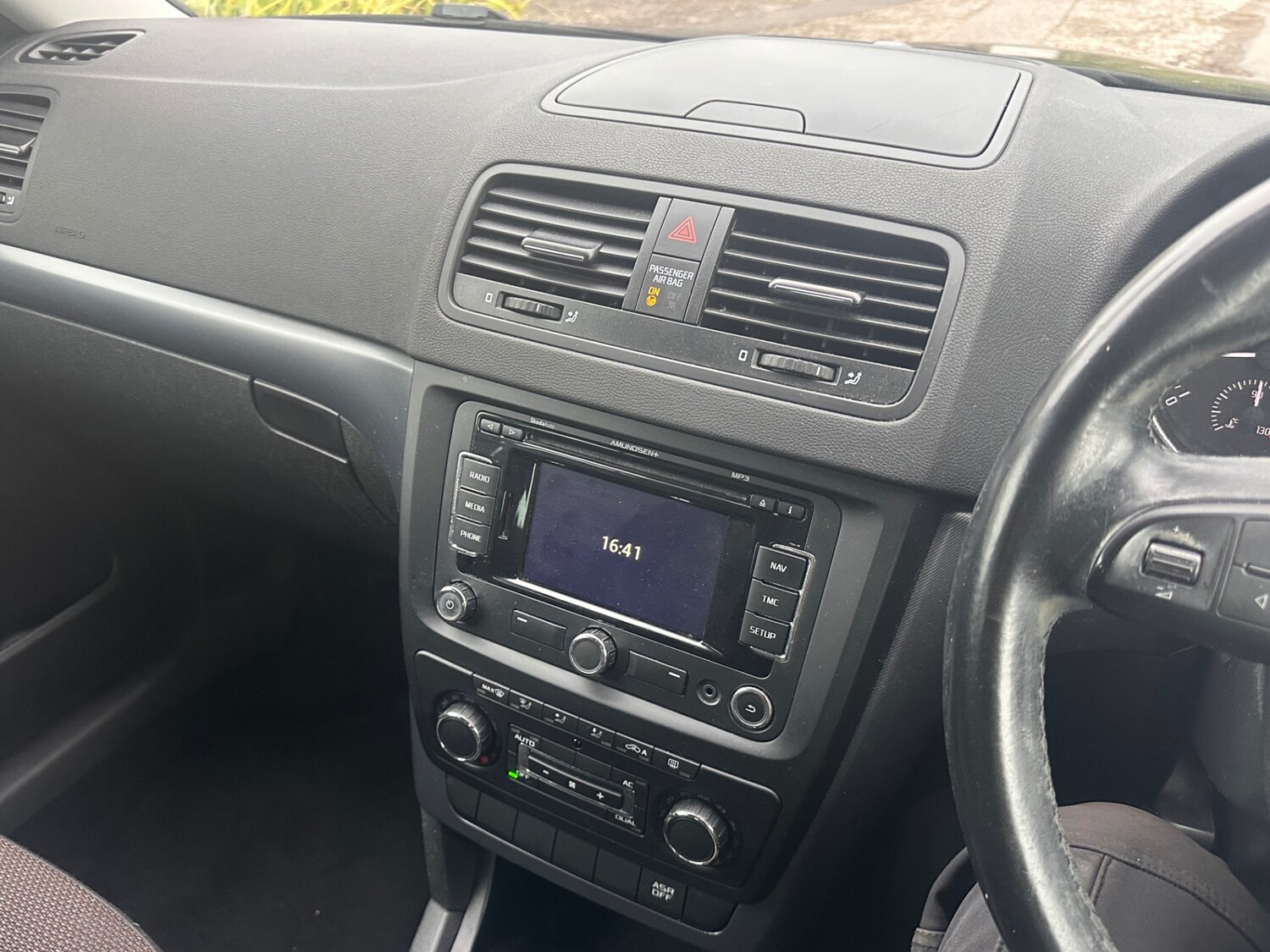 Used Skoda Yeti 2012 for sale - 76130949: Photo 10