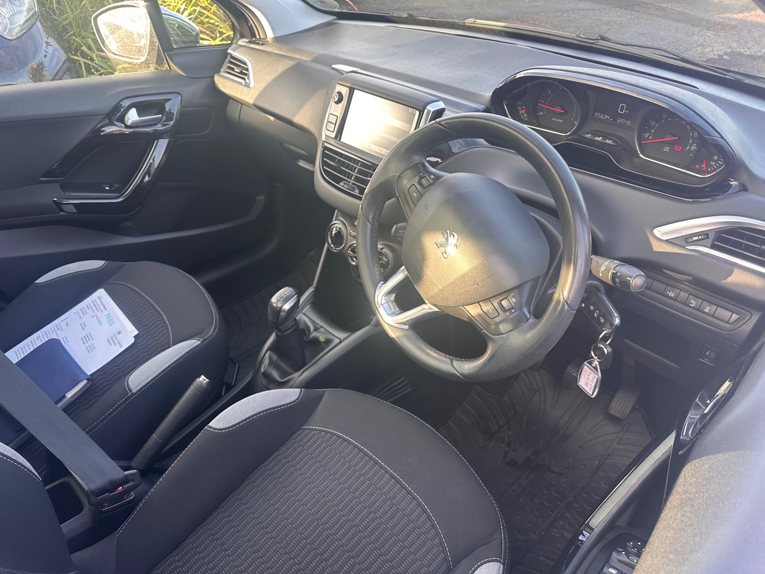 Used Peugeot 208 2014 for sale - 77225371: Photo 8