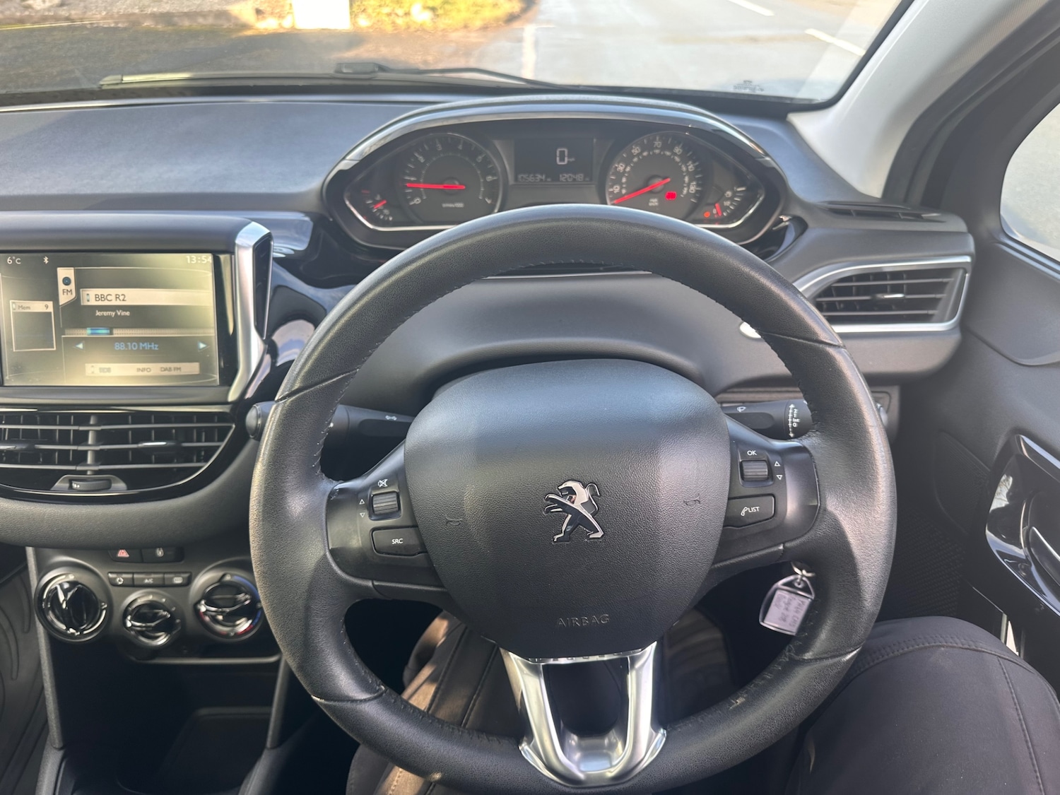Used Peugeot 208 2014 for sale - 77225371: Photo 9