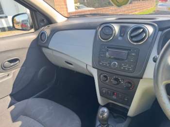 Used Dacia Sandero 2014 for sale - 74355034: Photo
