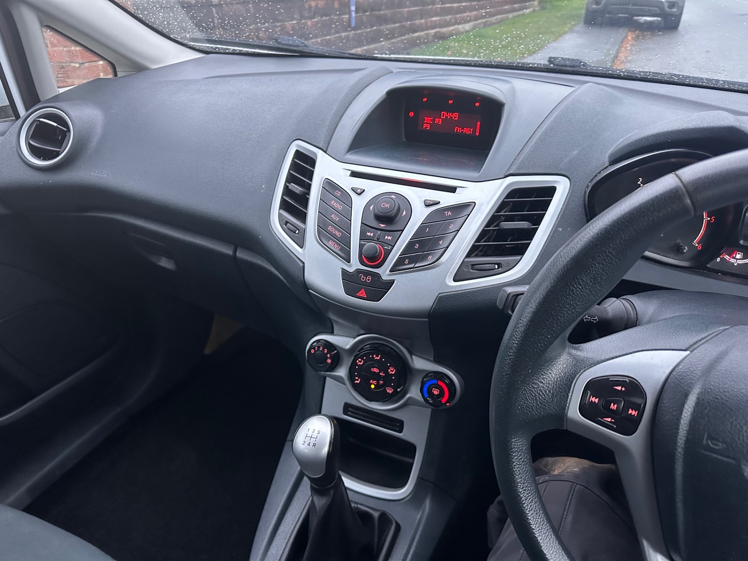 Used Ford Fiesta 2013 for sale - 76541282: Photo 10