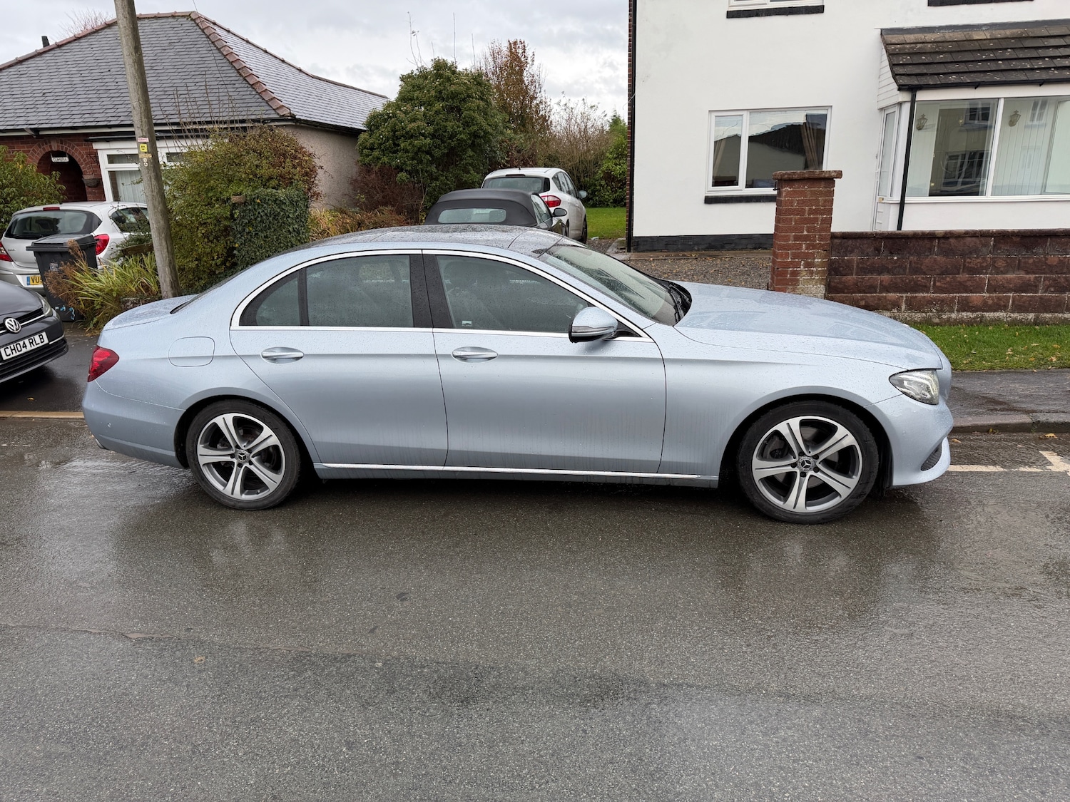 Used Mercedes-Benz E Class 2017 for sale - 76430840: Photo 2