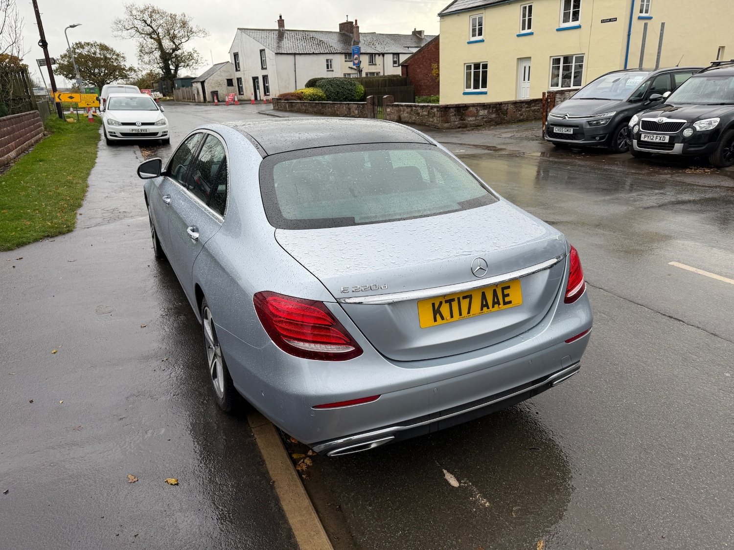 Used Mercedes-Benz E Class 2017 for sale - 76430840: Photo 4