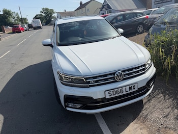 Used Volkswagen Tiguan 2016 for sale - 79011524: Photo