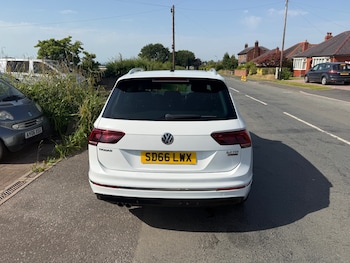 Used Volkswagen Tiguan 2016 for sale - 79011524: Photo