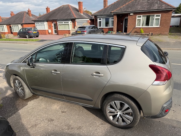 Used Peugeot 3008 2014 for sale - 76316662: Photo 4