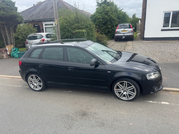 Used Audi A3 2010 for sale - 75644648: Photo 2