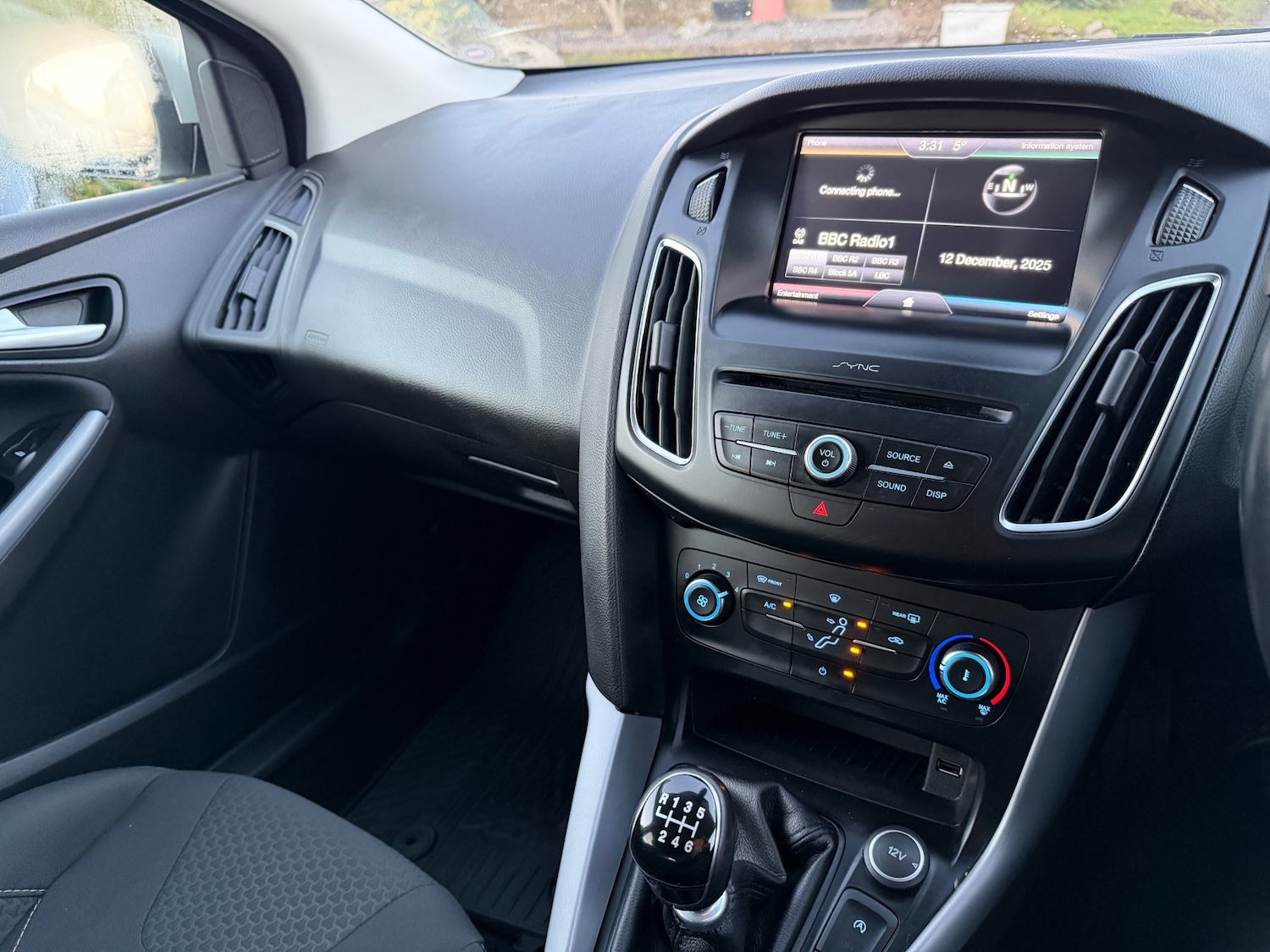 Used Ford Focus 2015 for sale - 76931673: Photo 9