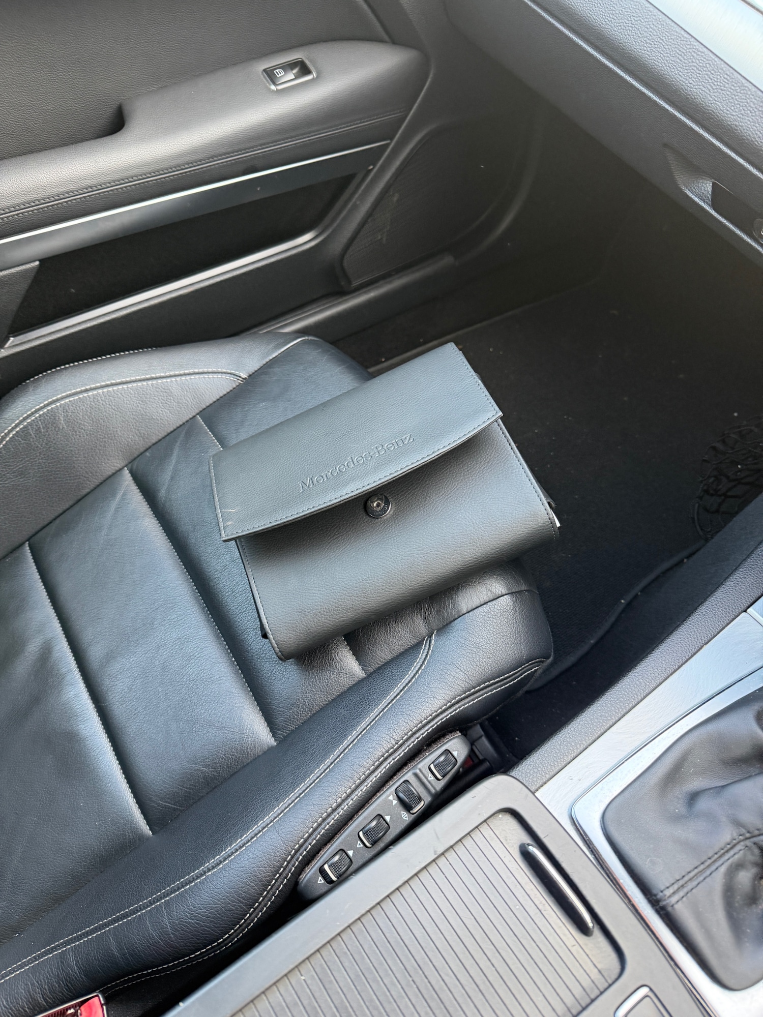 Used Mercedes-Benz E Class 2012 for sale - 77020693: Photo 13