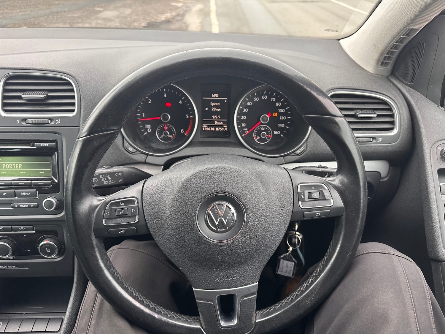 Used Volkswagen Golf 2011 for sale - 77678931: Photo 8