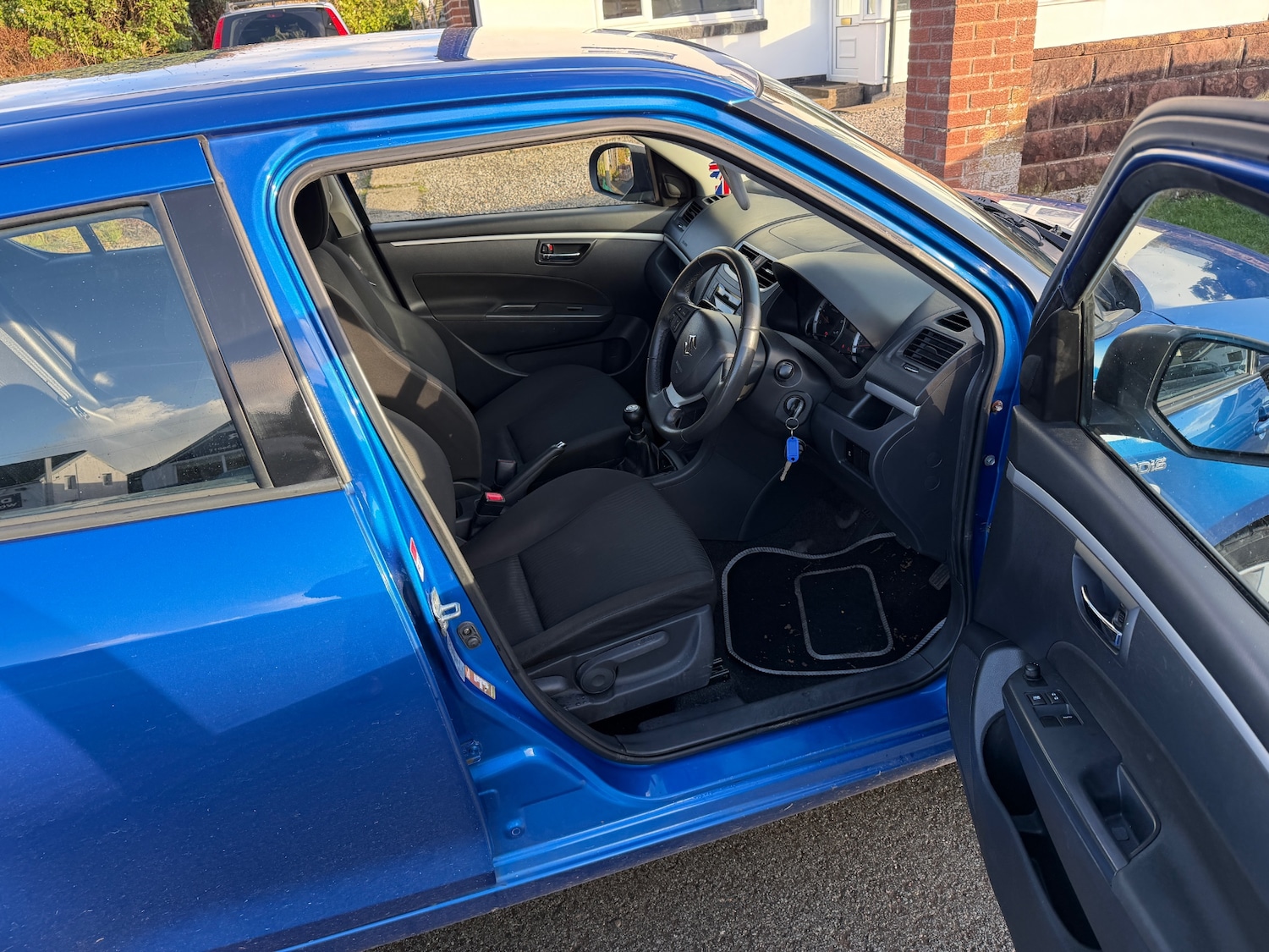 Used Suzuki Swift 2012 for sale - 76407791: Photo 7