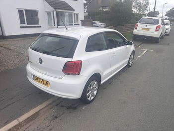 Used Volkswagen Polo 2011 for sale - 76220505: Photo 3