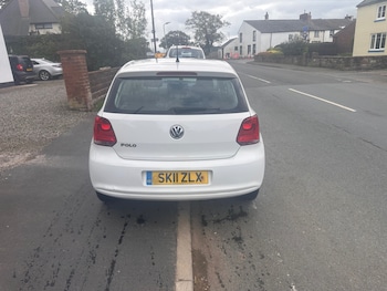 Used Volkswagen Polo 2011 for sale - 76220505: Photo 4