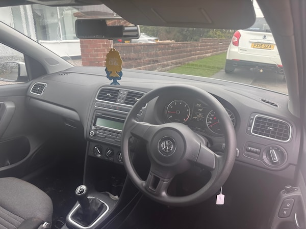Used Volkswagen Polo 2011 for sale - 76220505: Photo 7