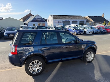 Used Land Rover Freelander 2010 for sale - 77939275: Photo
