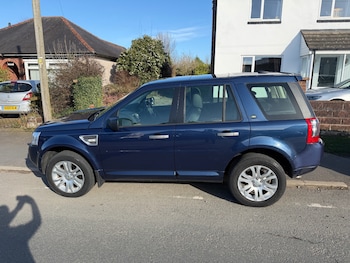 Used Land Rover Freelander 2010 for sale - 77939275: Photo
