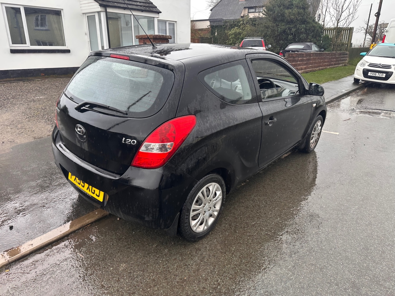 Used Hyundai i20 2009 for sale - 77730931: Photo 3