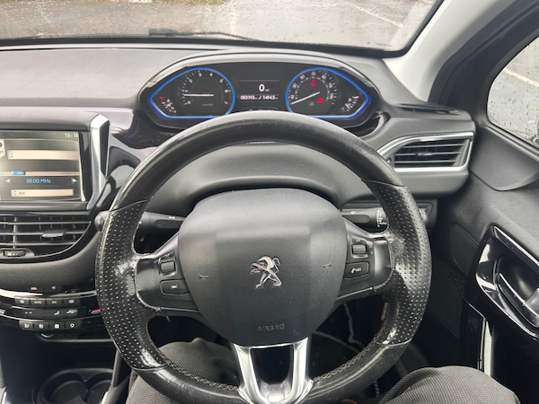 Used Peugeot 208 2012 for sale - 76332049: Photo 10
