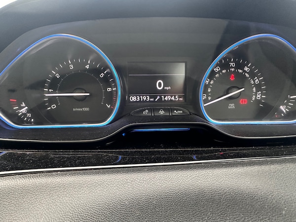 Used Peugeot 208 2012 for sale - 76332049: Photo 11