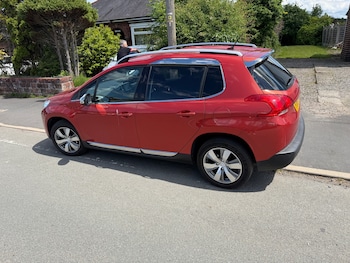 Used Peugeot 2008 2015 for sale - 78976720: Photo