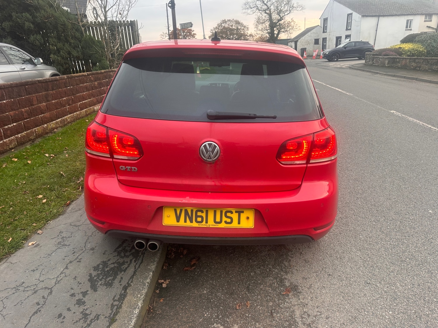 Used Volkswagen Golf 2011 for sale - 76494135: Photo 4