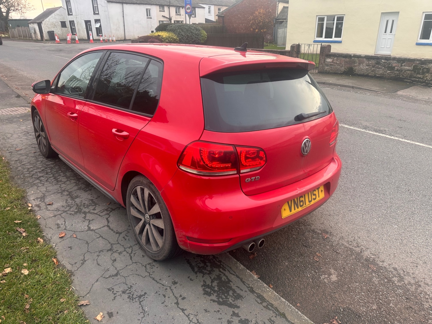Used Volkswagen Golf 2011 for sale - 76494135: Photo 5