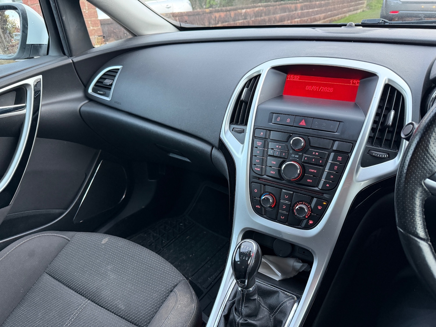 Used Vauxhall Astra 2012 for sale - 77139188: Photo 9