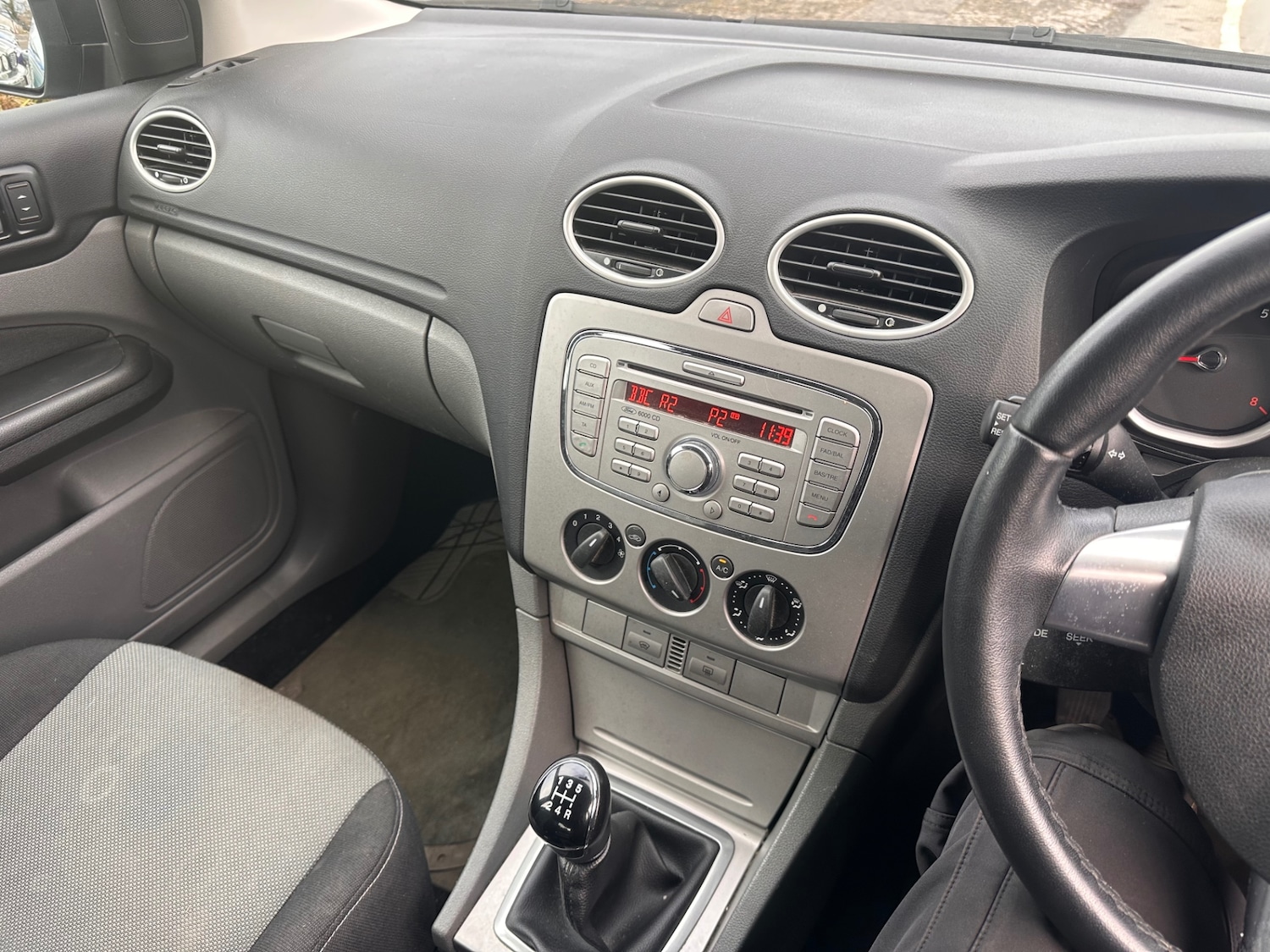 Used Ford Focus 2009 for sale - 76576965: Photo 10