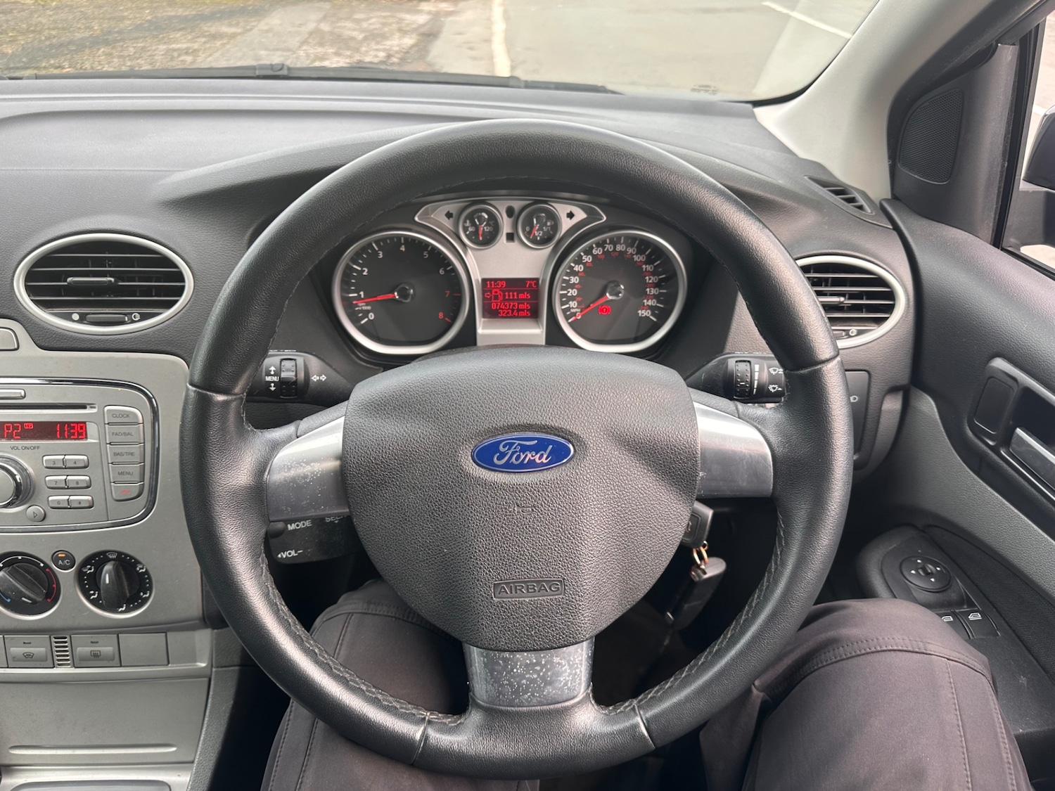 Used Ford Focus 2009 for sale - 76576965: Photo 8