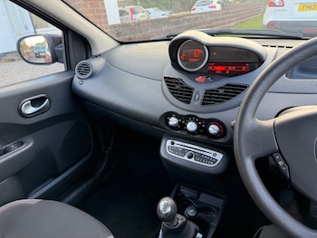 Used Renault Twingo 2012 for sale - 76341972: Photo