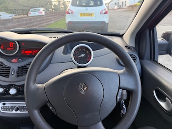 Used Renault Twingo 2012 for sale - 76341972: Photo