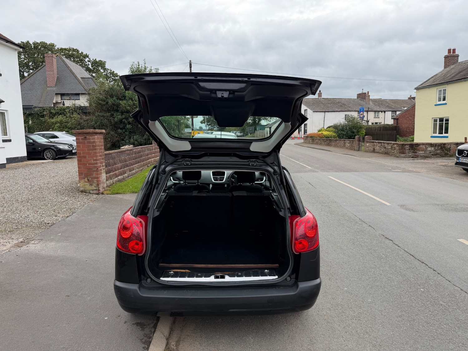 Used Peugeot 207 2012 for sale - 76120479: Photo 5